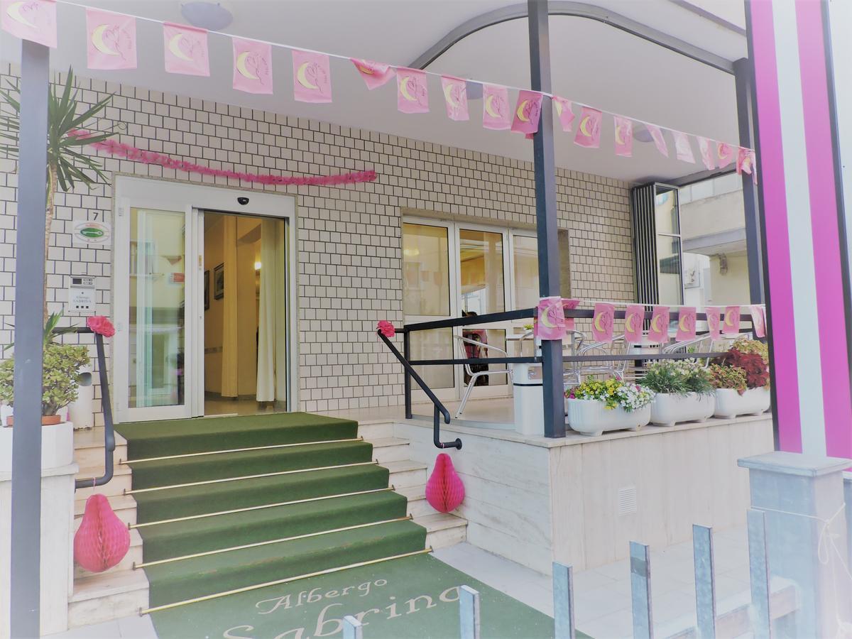 Albergo Sabrina Ρίμινι Εξωτερικό φωτογραφία